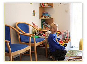 Wartezimmer Dr. Müller-Osten Wartezimmer Dr. Müller-Osten